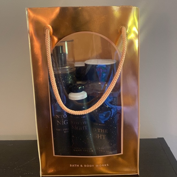 Bath & Body Works Bunlde - Picture 4 of 4